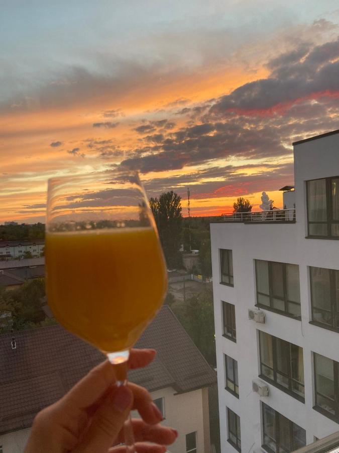 Nyvky Like Home - Apt 49 Kiev Bagian luar foto