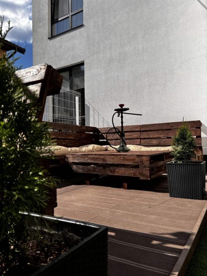 Nyvky Like Home - Apt 49 Kiev Bagian luar foto