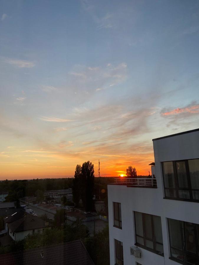 Nyvky Like Home - Apt 49 Kiev Bagian luar foto