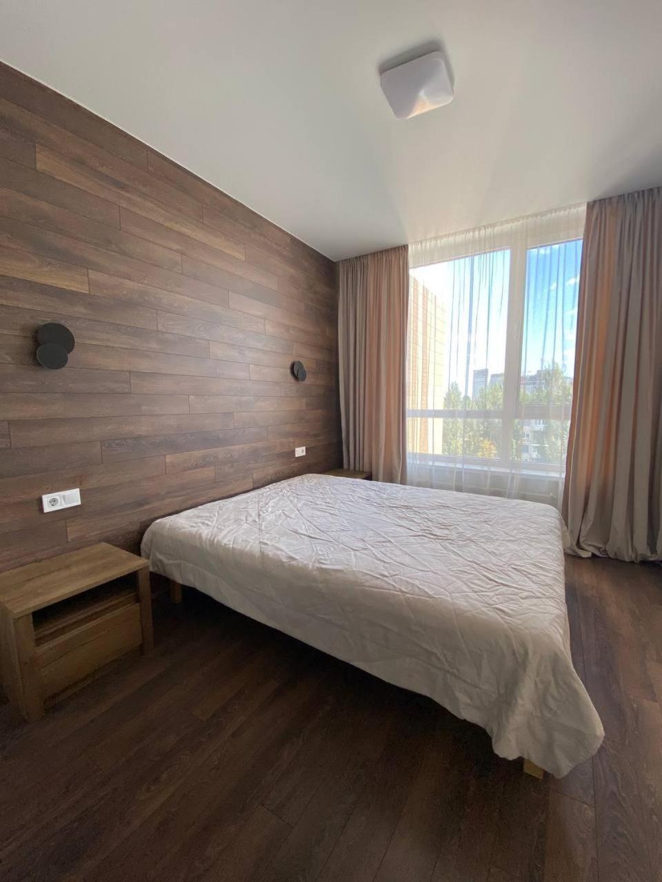 Nyvky Like Home - Apt 49 Kiev Bagian luar foto